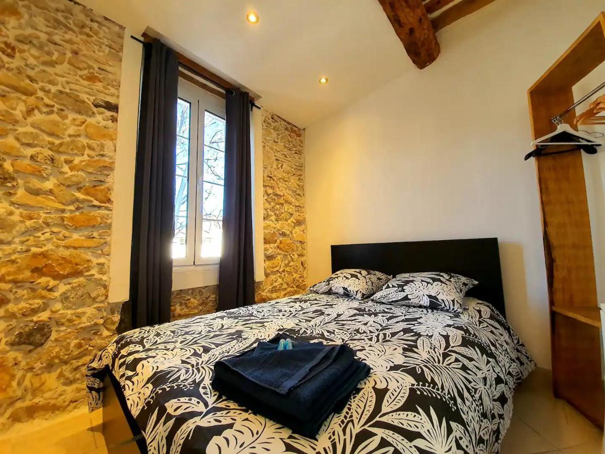 Freshly Tastefully Renovated Apartments In Heart Of Old Antibes Buitenkant foto